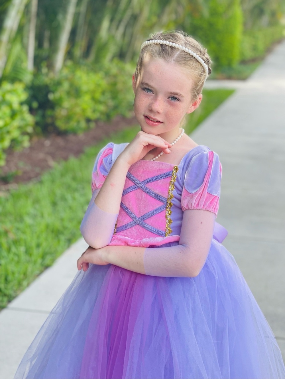 Girls' Pink and Lavender Princess Tulle Dress with Gold Trim - Picture 3 of 9